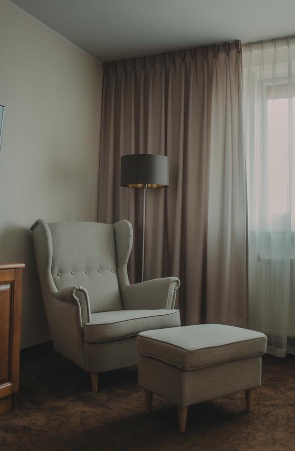 Hotel Restaurant Boss Miłosław Eksteriør billede